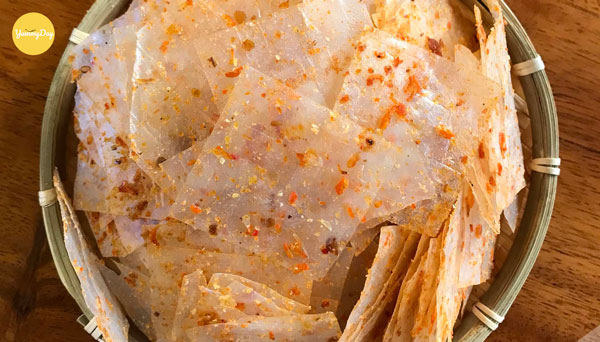 Món bánh tráng trộn muối tôm dễ làm