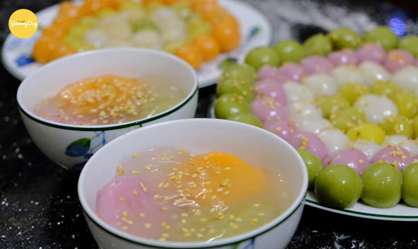 Bánh trôi nước ngũ sắc nhìn ôi sao bắt mắt quá