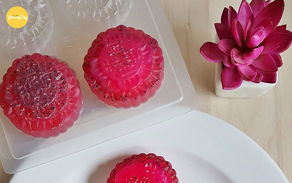 Món bánh trung thu rau câu nhân phô mai vị thanh long ngon hết sảy