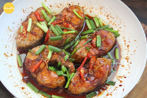 Món cá bông lau kho tộ chuẩn hương vị