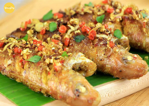 Món cá hường chiên sả ớt ngon bá cháy