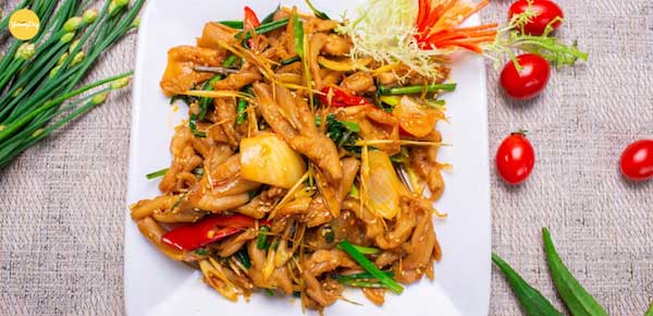 Chân vịt xào sả ớt thành phẩm