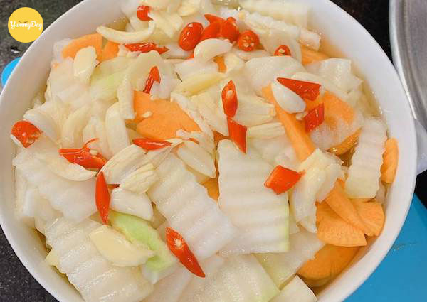 Dưa món từ cà rốt và su hào