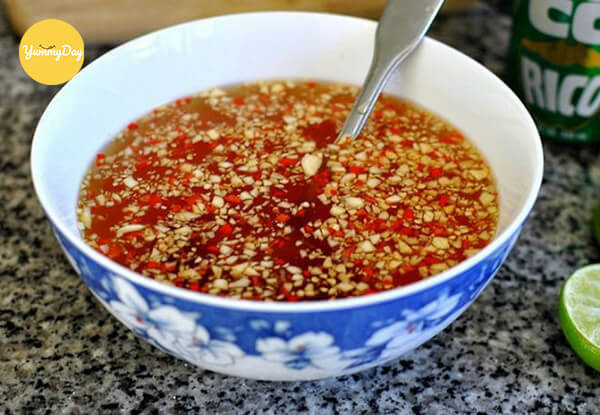 Pha nước chấm gỏi bò bóp thấu