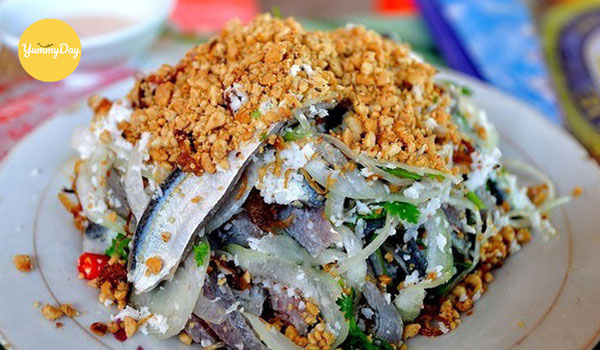 Món gỏi cá trích ăn thấy ghiền
