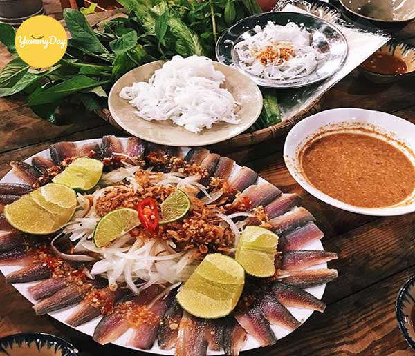 Pha nước mắm chua cay chấm gỏi cá trích
