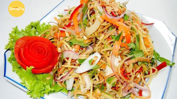 cách làm gỏi gà bắp chuối hấp dẫn