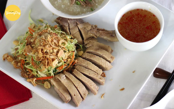 Món gỏi vịt bắp cải hoàn thành