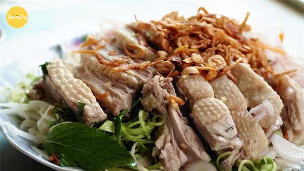Món gỏi vịt rau muống siêu ngon hoàn thành