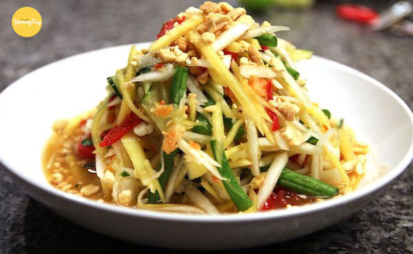 Thành phẩm món gỏi xoài xanh tôm khô ngon cực