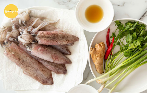 Nguyên liệu làm món mực hấp gừng