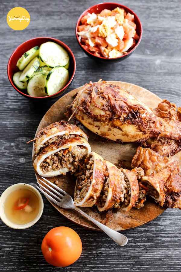 Thưởng thức mực nhồi thịt hấp thơm ngon