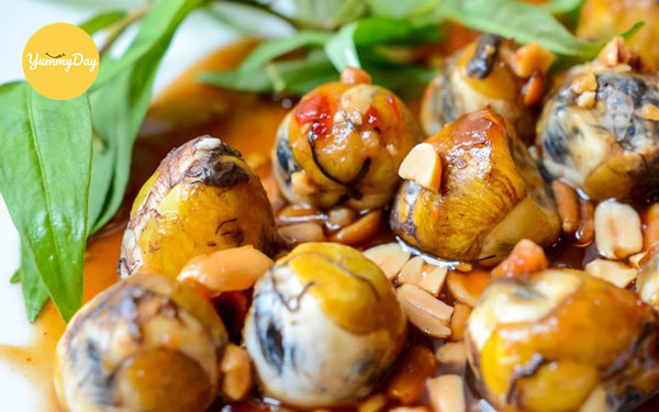 Trứng cút lộn xào me chua ngọt dễ ăn