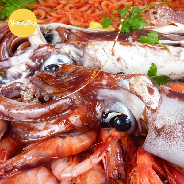 Nguyên liệu làm mực xào cần tỏi