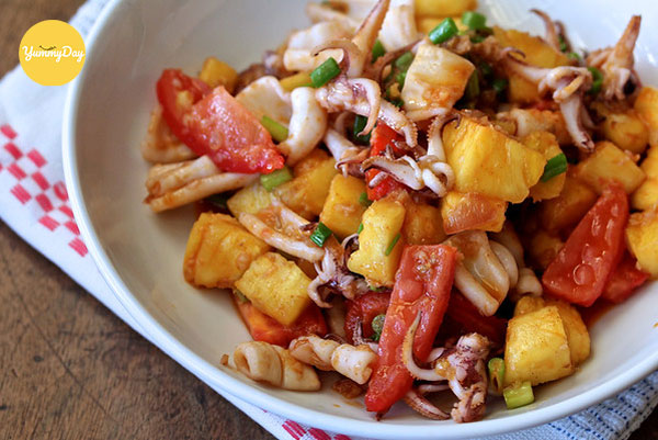 Mực xào dứa chua ngọt