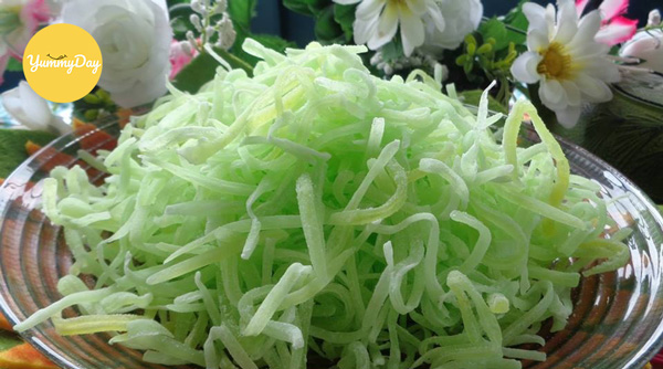 Mứt đu đủ dẻo vị lá dứa