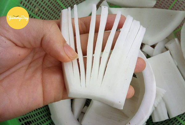 Tạo hình cho mứt dừa