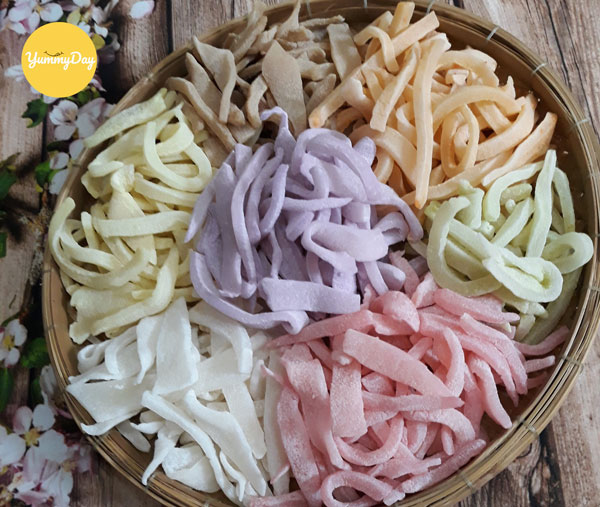 Mứt dừa ngũ sắc nhìn thật bắt mắt