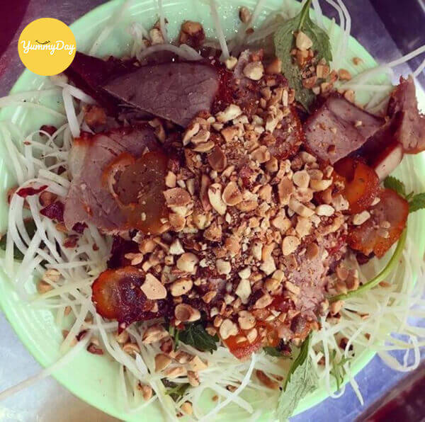 Món nộm khô bò ăn với gan heo ngon khó cưỡng