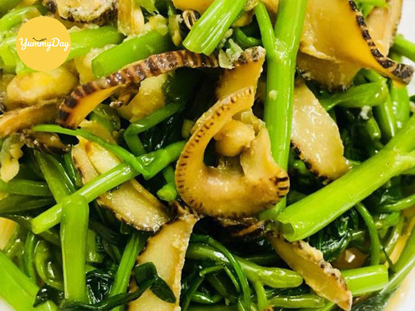 Ốc giác xào rau muống thơm ngon