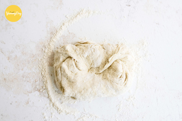 Nhào bột bánh pizza