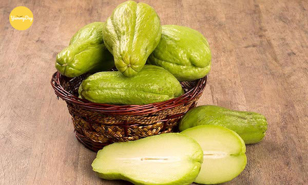 Lựa những quả su su tươi ngon