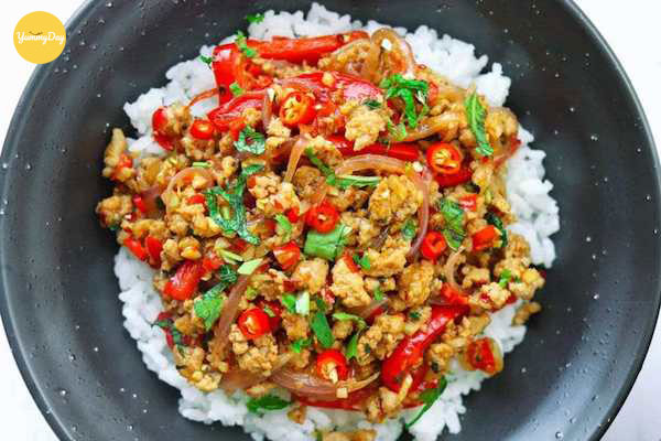 Thịt heo xào sả ớt kích thích vị giác