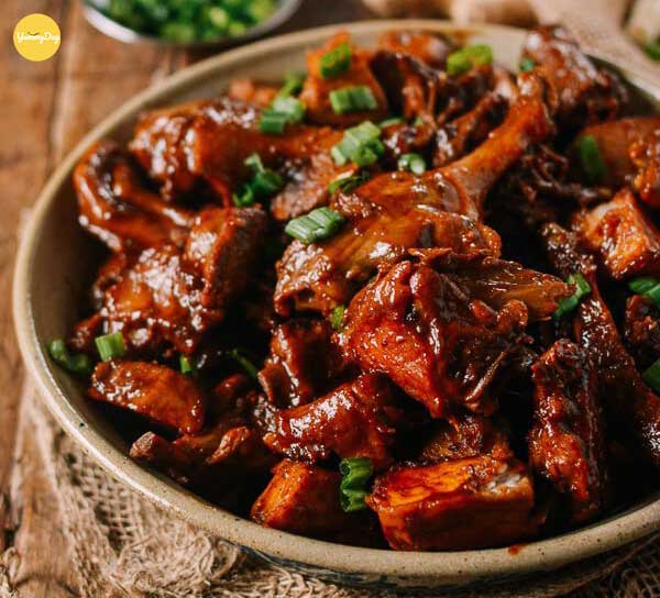 nấu món vịt om khoai sọ nước dừa