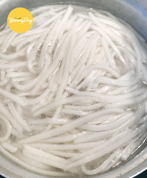 Luộc bánh chín mềm
