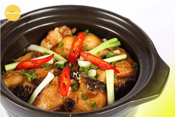 Sẵn sàng cho món cá trê kho tộ