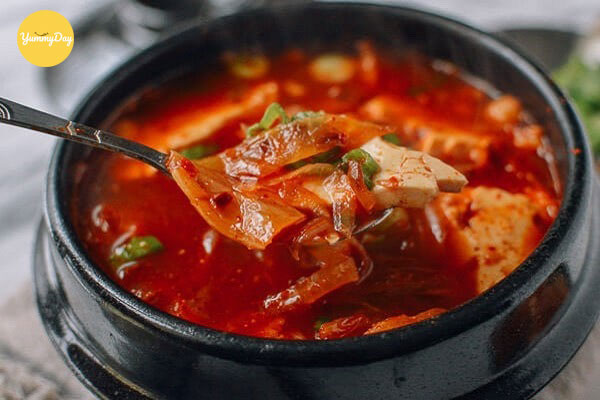 Cách nấu canh kim chi đậu hũ cả nhà đều mê
