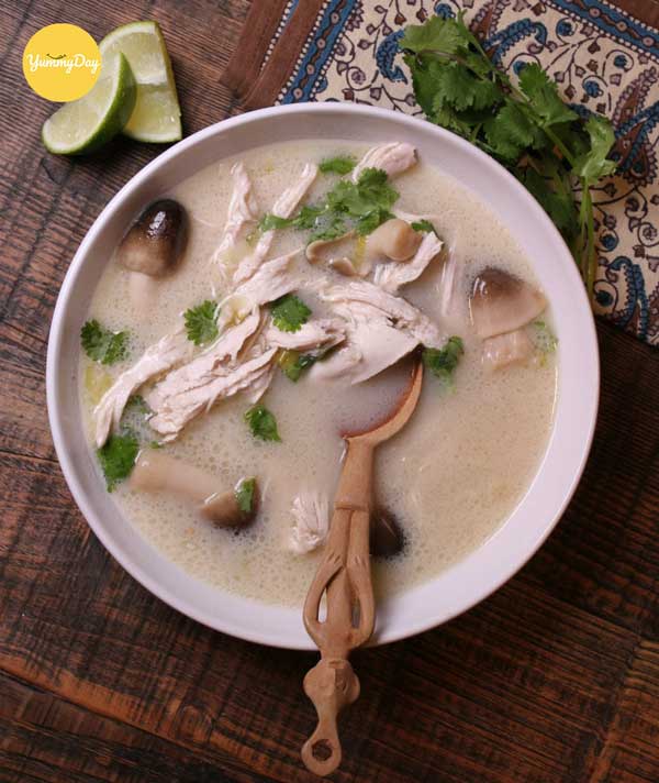 Thành phẩm món canh nấm rơm