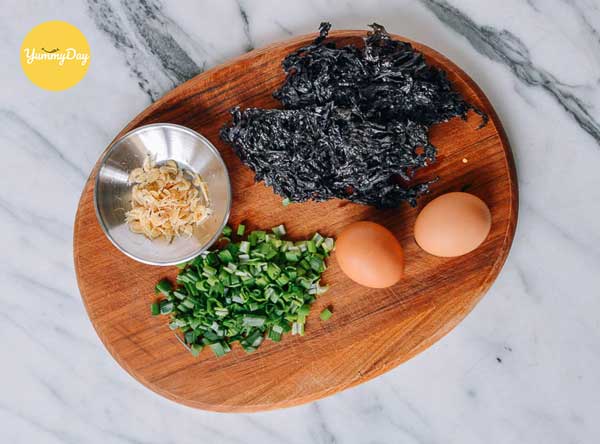 Nguyên liệu làm món canh rong biển trứng
