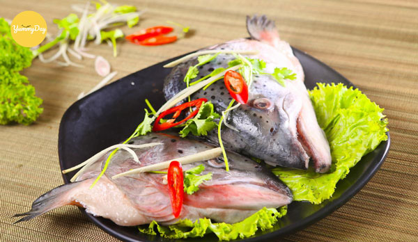 Sơ chế đầu cá hồi chất lượng