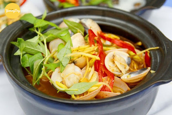 Món lẩu nghêu chua cay, ngon khó cưỡng