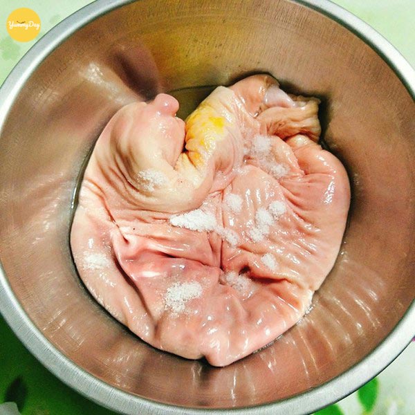 Sơ chế bao tử heo để khử sạch mùi hôi
