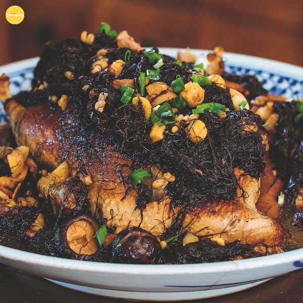 Vịt tiềm hạt sen thơm ngon, bổ dưỡng