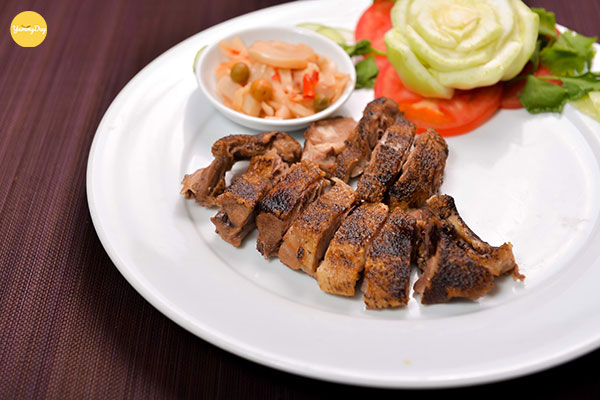 Nước chấm vịt nướng chao đặc trưng