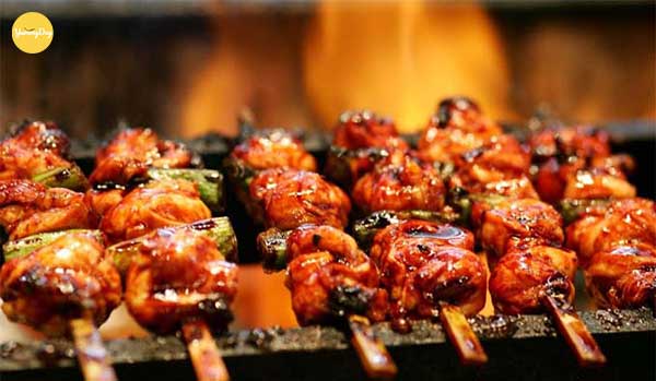 Lòng gà ướp gia vị, xiên vào que