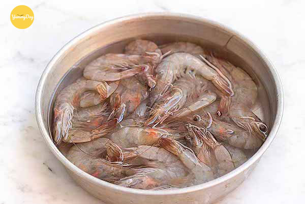 Sơ chế tôm