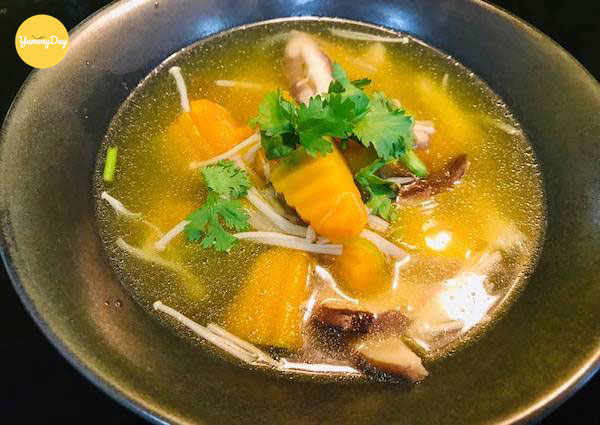 Canh bí đỏ chay thanh mát thơm ngon