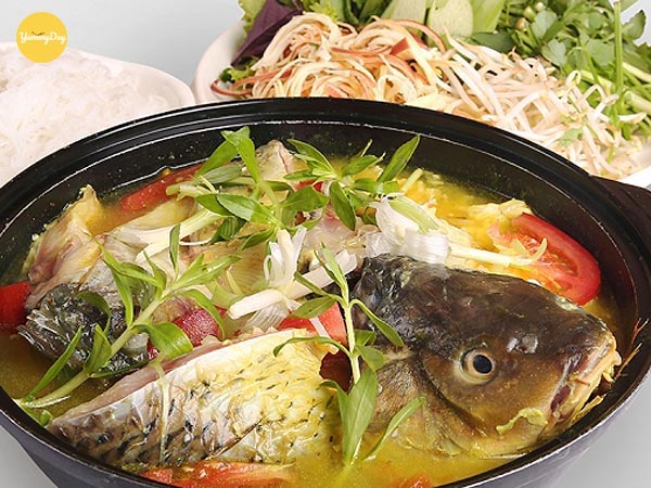 Cách làm món canh chua cá chép nấu với dứa