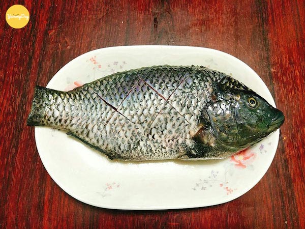 Sơ chế cá rô thật sạch