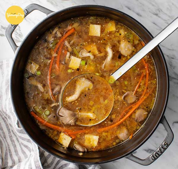 Canh đậu hũ nấu nấm bào ngư