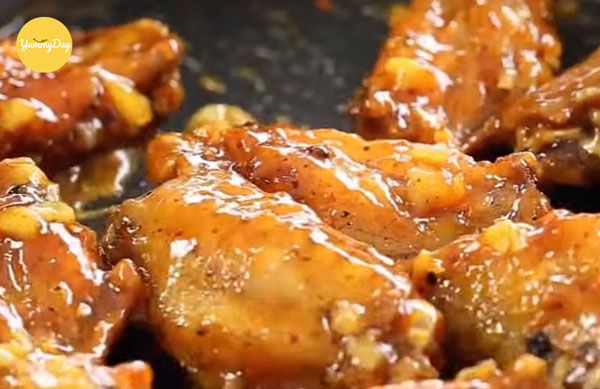 Sốt cánh gà thấm vị