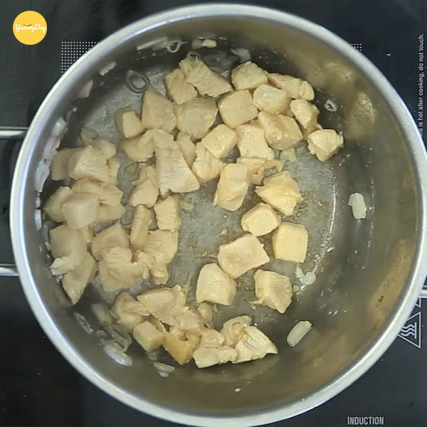 Xào thịt gà