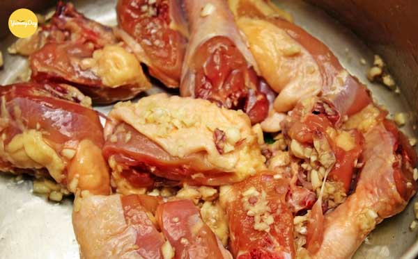 Ướp thịt gà thêm phần đậm vị