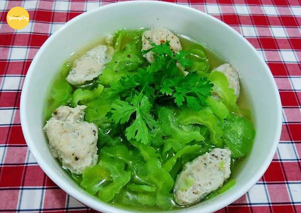 Tô cá thác lác nấu canh khổ qua thơm ngon