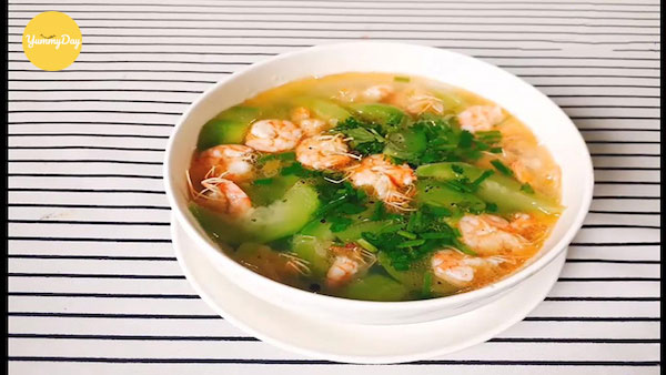 Món canh mướp nấu tôm chuẩn vị