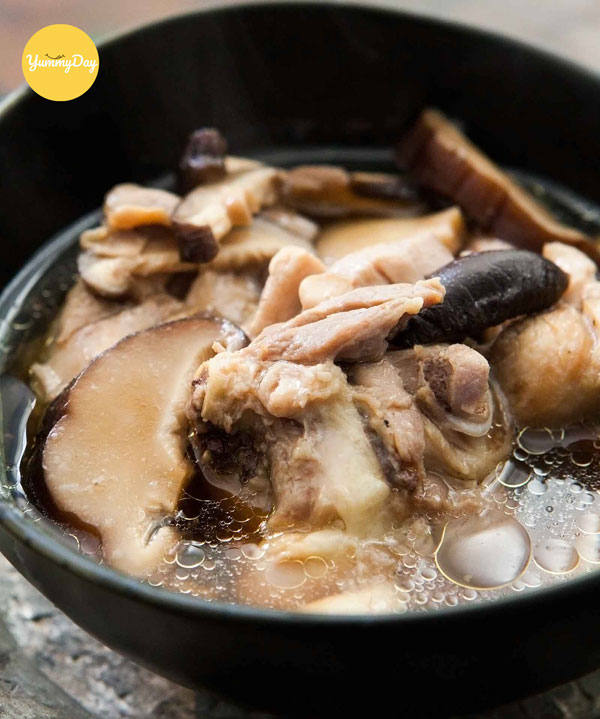 Cuối tuần với món canh nấm bào ngư nấu sườn lạ miệng
